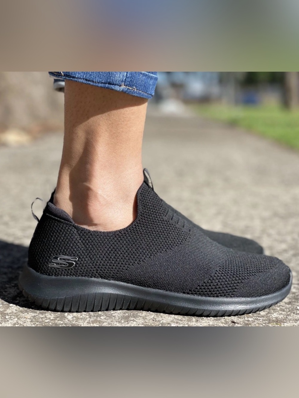 Skechers Ultraflex slip on shoes air cooled memory foam 9.5